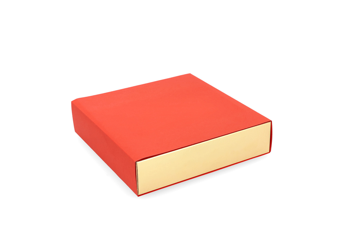 AKC_MAC/L: 200 x 200 x 50 mm Sarkanā kastīte saldumiem un makarūniem 2