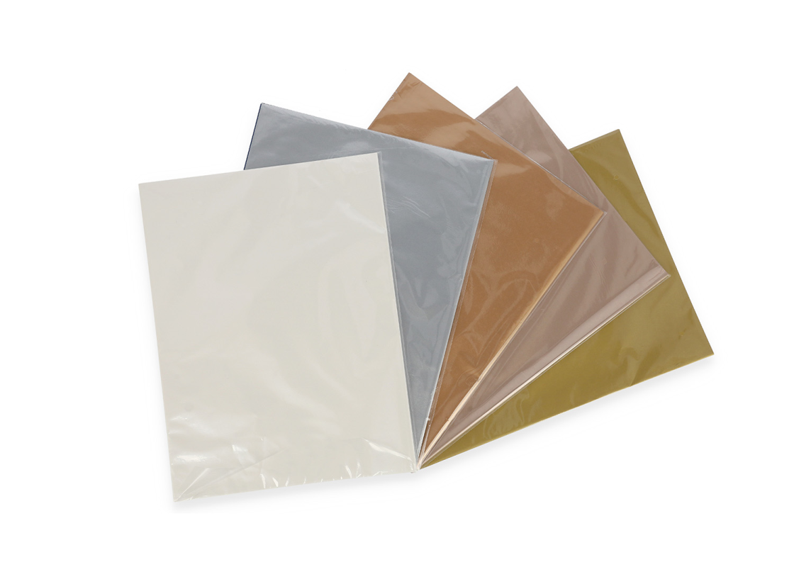 TIS-8006: 760 x 500 mm metalizēts ietinamais papīrs, sudraba-zils 2